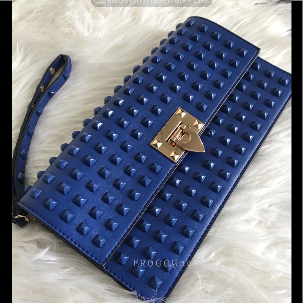 Slimfit Italy clutch❤️